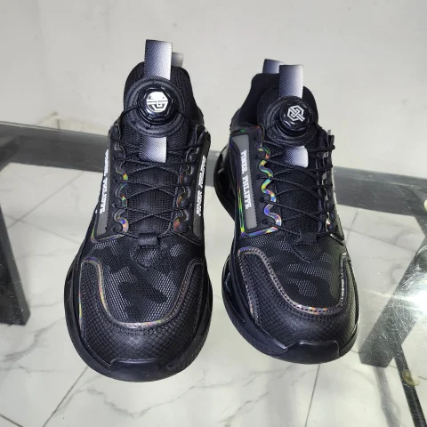 Men's fashion sneakers