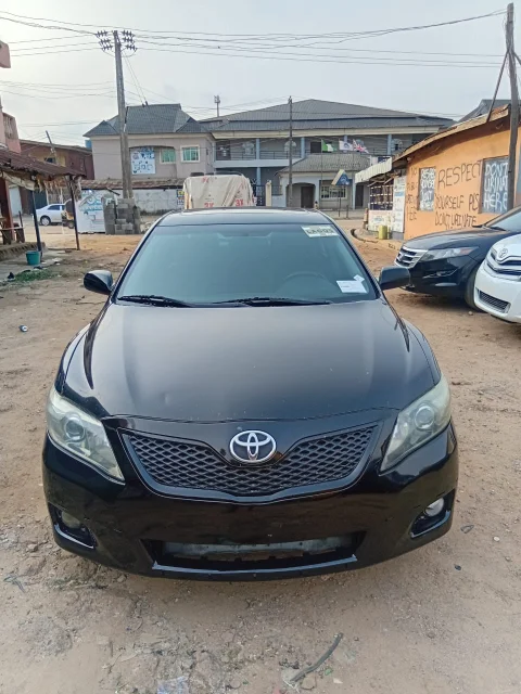 TOYOTA CAMRY 2011 SE 7
