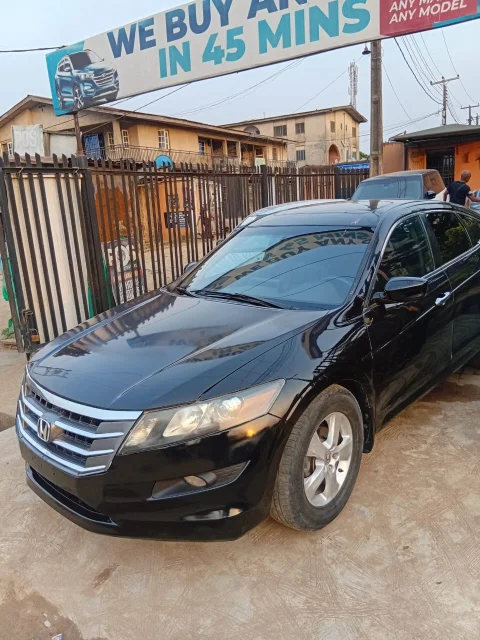HONDA CROSSTOUR 2010 6