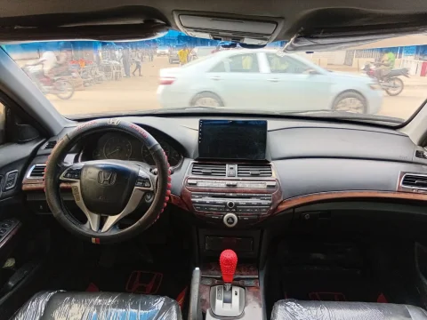 HONDA CROSSTOUR 2010