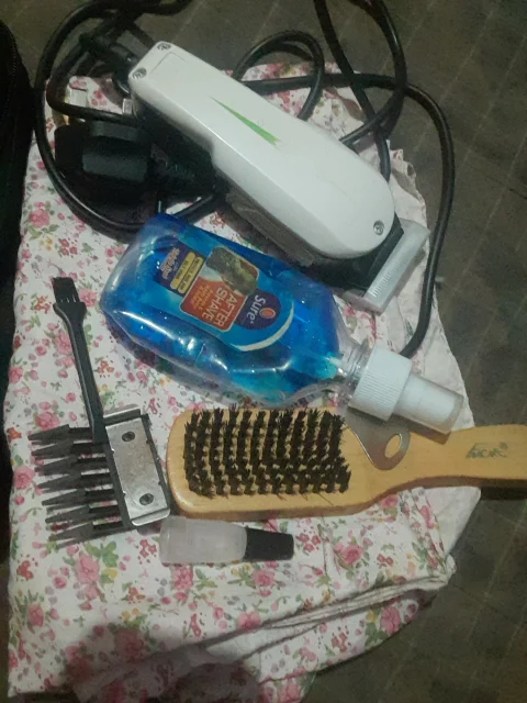 Wired CLIPPER for hair