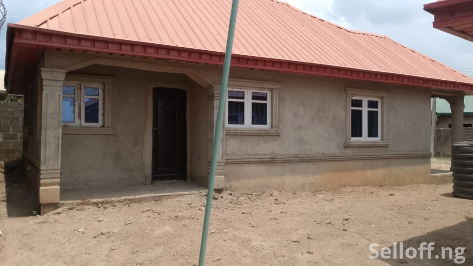 2BEDROOM UNCOMPLETED