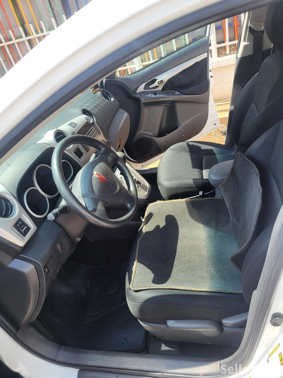 Pontiac Vibe 2010 (Foreign Used) | Fuel Efficient & Smooth Ride