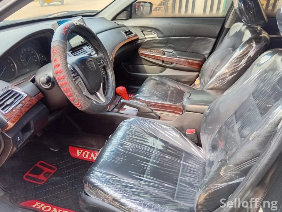 HONDA CROSSTOUR 2010