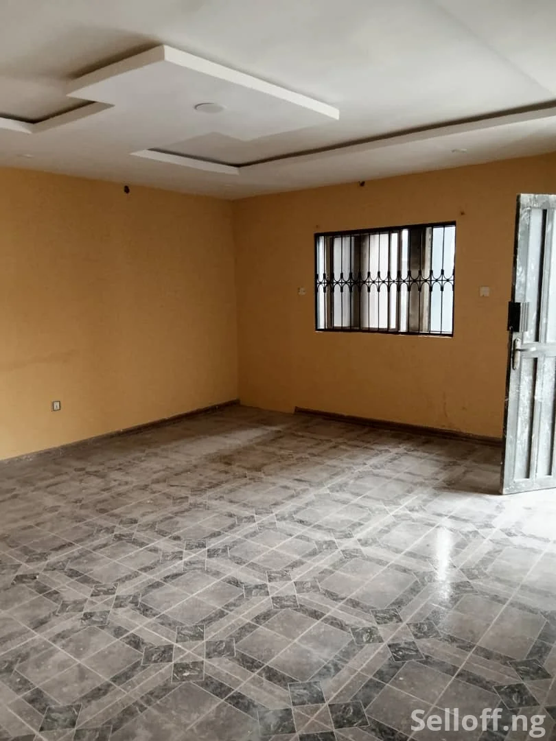 To Let: A newly  renovated spacious 2 bedroom flat .