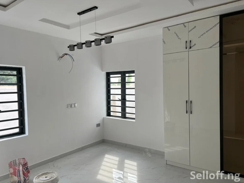 For Sale: Luxury 2 units of 5 Bedroom Duplex