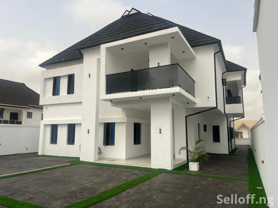 For Sale: Luxury 2 units of 5 Bedroom Duplex