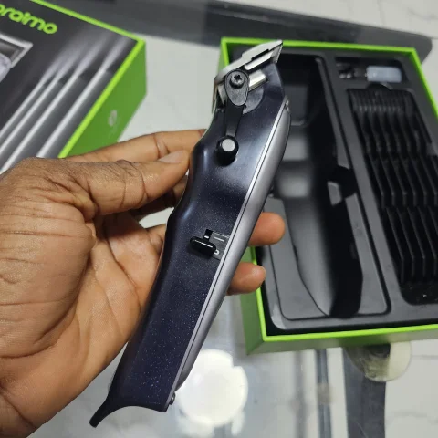 Oraimo smart clipper 2c 8