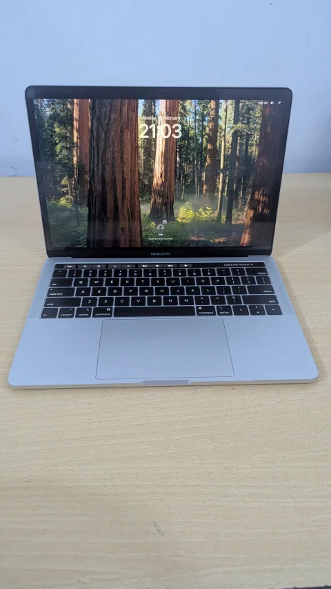 2019 MacBook Pro core i7 3