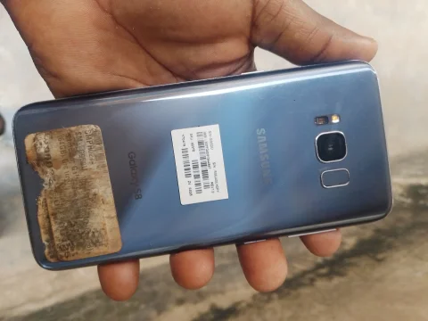 FAIRLY USED SAMSUNG GALAXY S8 FOR SALE