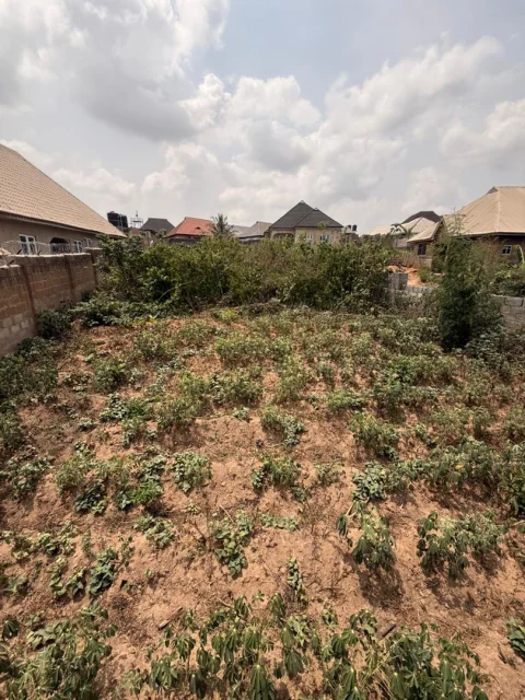 For Sale : A fenced plot of land at Ologolo Estate