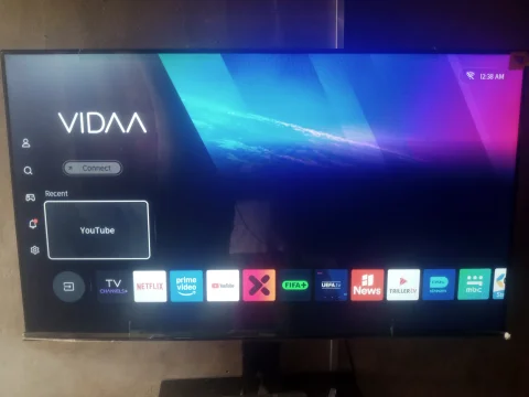 Hisense Framless Smart 43 inches 5