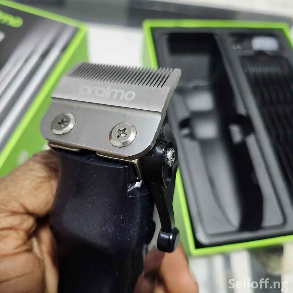 Oraimo smart clipper 2c