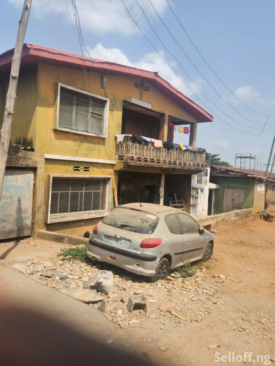 For Sale : 16 rooms story building, built on a standard plot of land