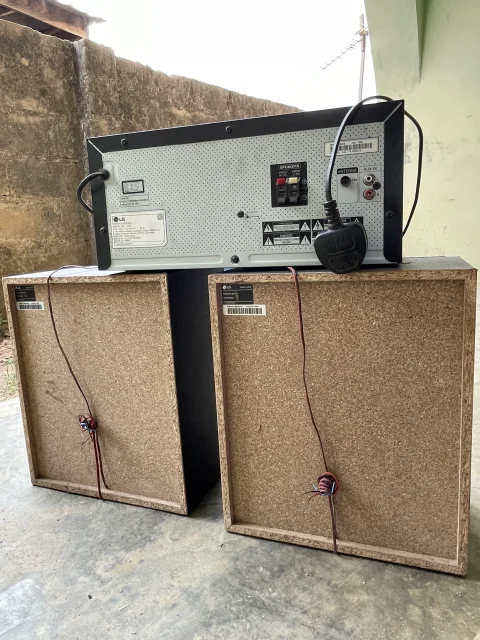 LG XBOOM CJ44 480W sound system Very clean and in perfect working condition Extremely loud with deep bass Supports Bluetooth, USB, CD, and AUX No faults, just plug and play Reason for sale: Need cash urgently Location: [IBADAN] Available for immediate pickup WHATSAPP or CALL 09068868585 4