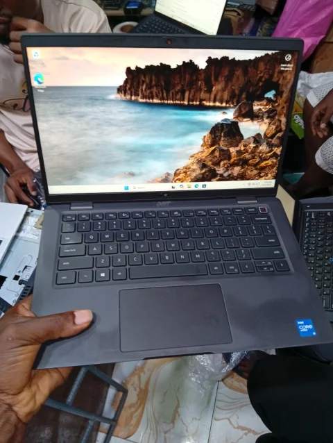 Dell 7420 Core i5 Laptop