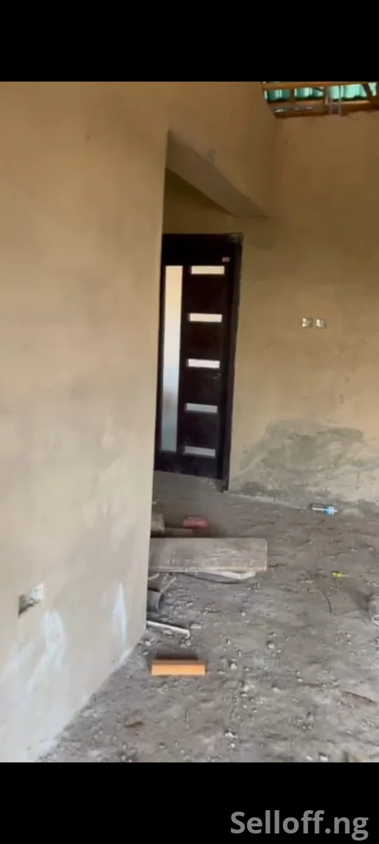 uncompleted 3 bed room bungalow