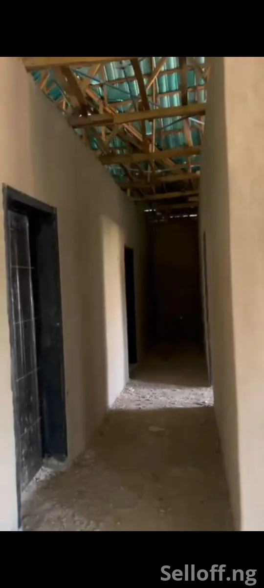 uncompleted 3 bed room bungalow