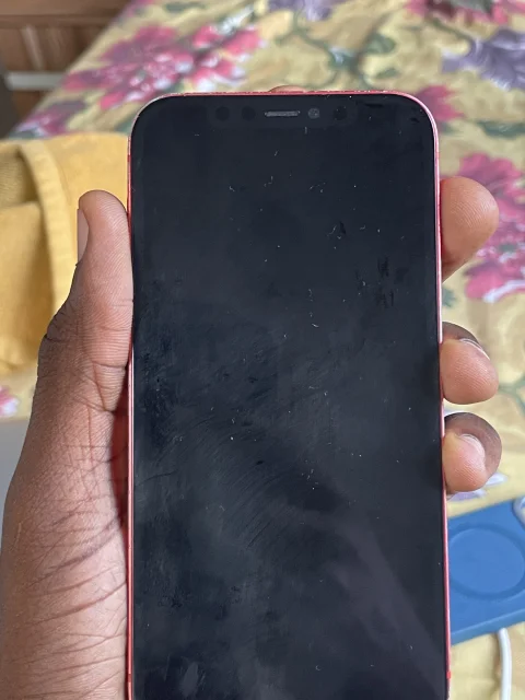 iPhone 12 128GB Red 6