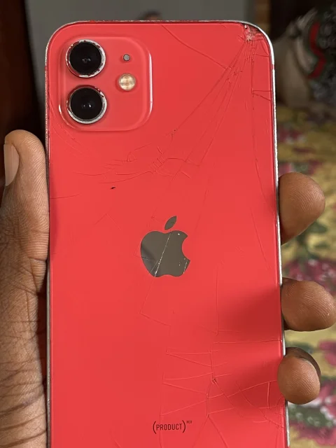 iPhone 12 128GB Red