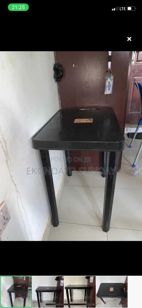 Plastic black table 4