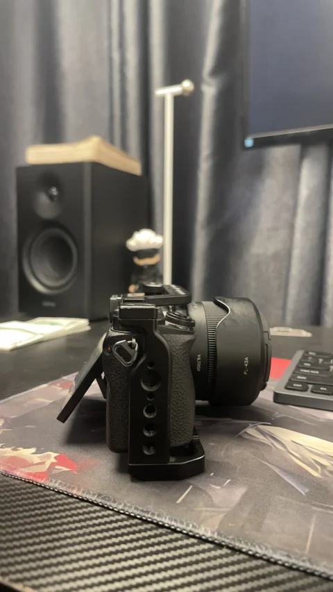Sony a6000 with Viltrox 35mm lens 4