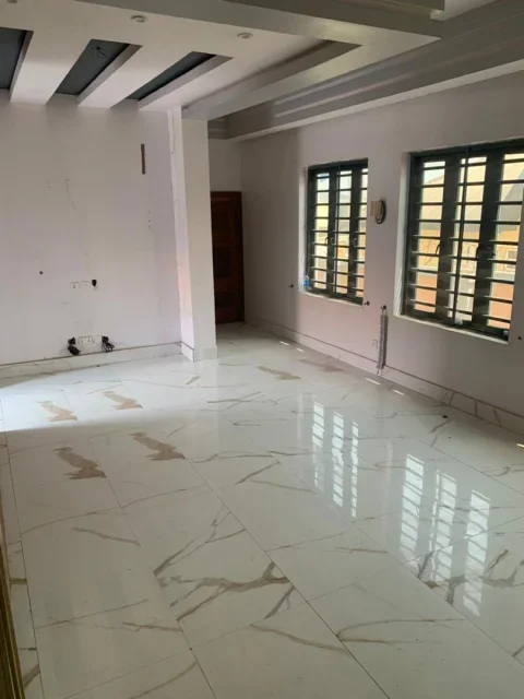 To Let: A modernly built standard 3bedroom flat
