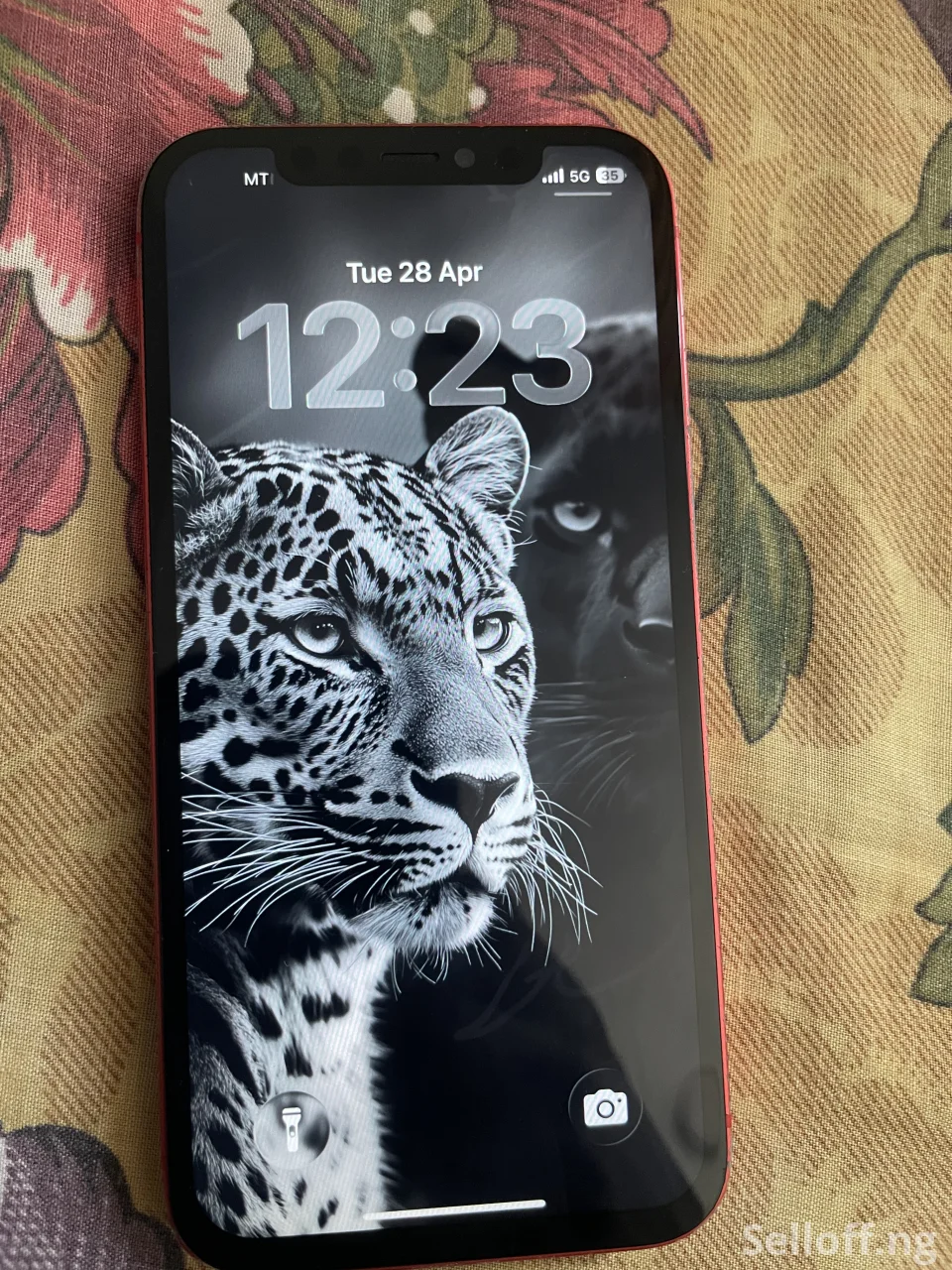 iPhone 12 128GB Red