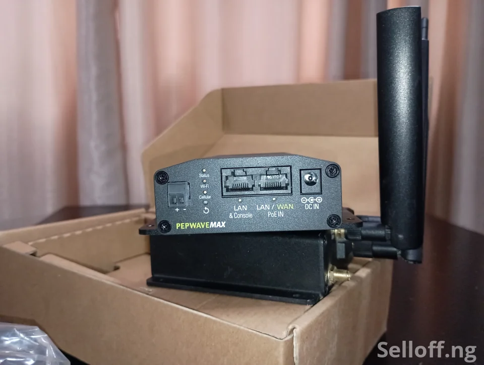 Peplink BR1 mini 4G router