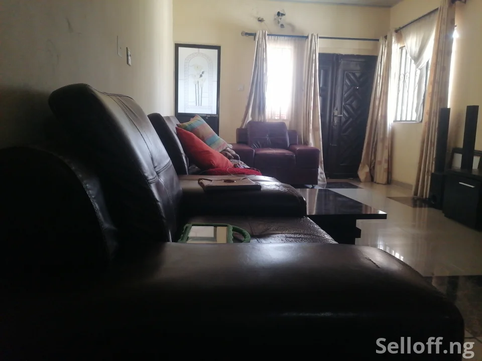 7 Seater Leather Cushion