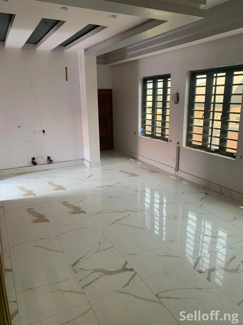 To Let: A modernly built standard 3bedroom flat