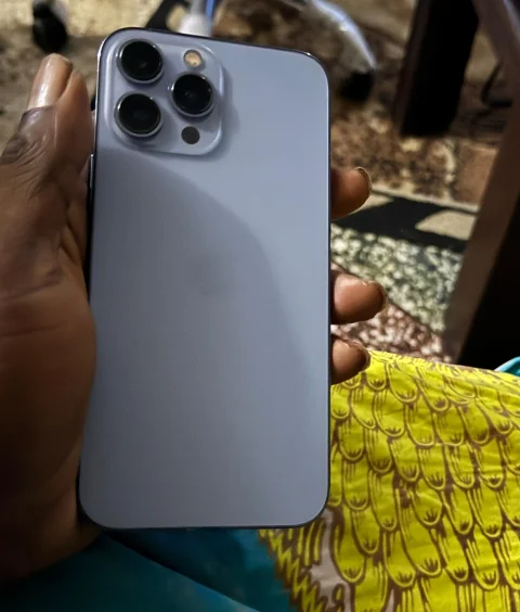 GRADE A IPHONE 13PRO MAX 128GB SEIRRA BLUE 4