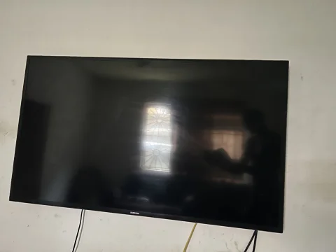 50 inch Samsung Smart TV