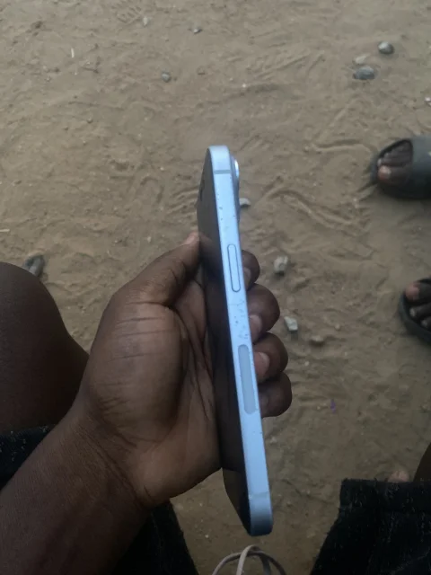 iPhone 15 3