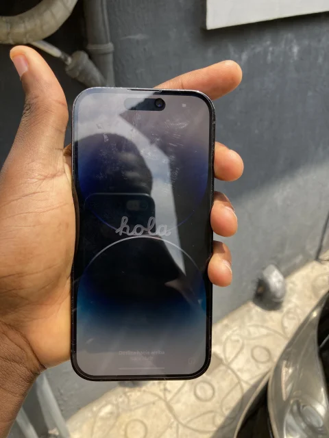 iPhones 14 pro eSIM 5