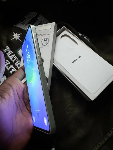 SAMSUNG GALAXY A36 8
