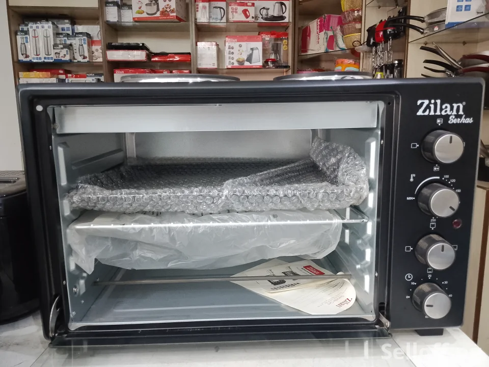 Electrical Oven With Tray And Rack