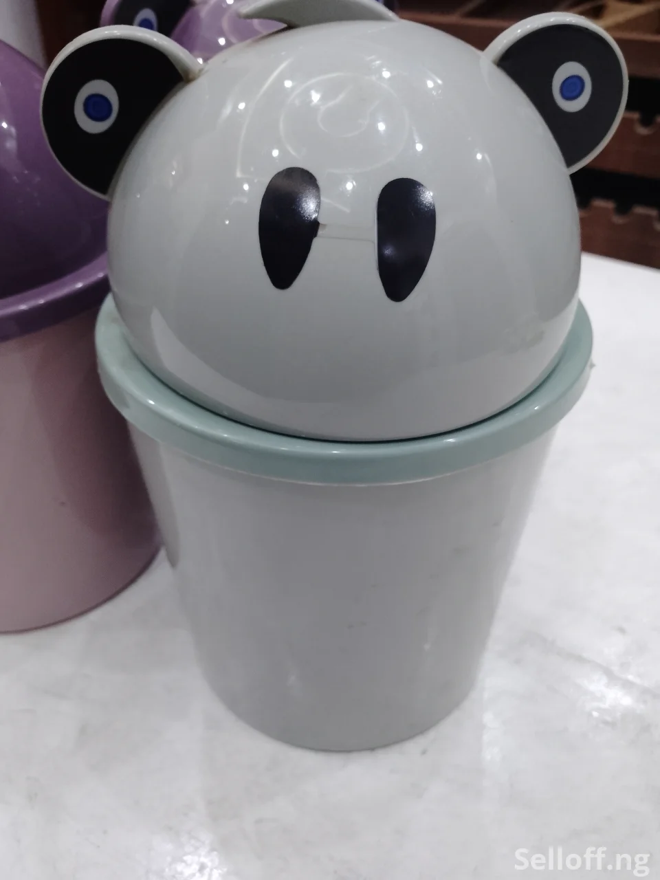 Hippo Compact And Adorable Mini Trash Container
