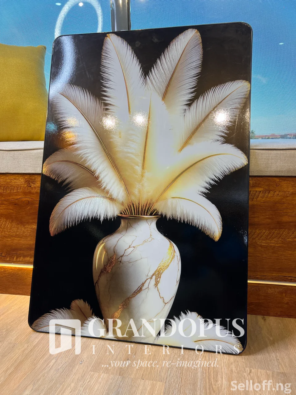 Modern white Ceramic Vase Frameless (2ft x 3ft)