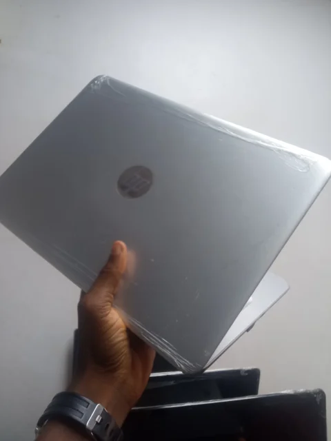 HP EliteBook 840 G3 4