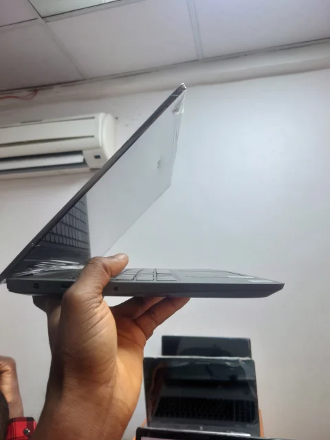 LENOVO 81YK 3