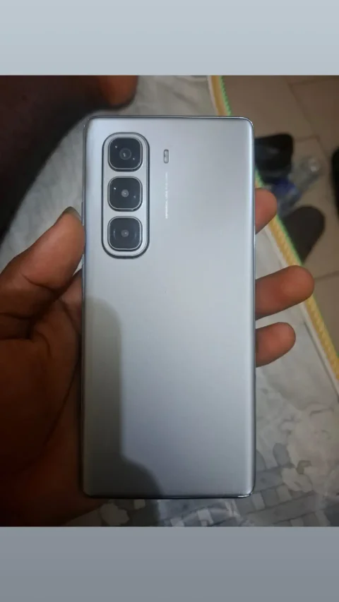 Infinix Hot 50 Pro+ - Like New 3