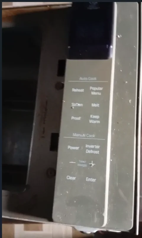 Microwave (Fairly used)