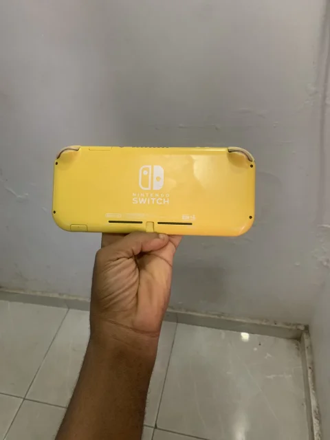 Nintendo Switch Lite 3