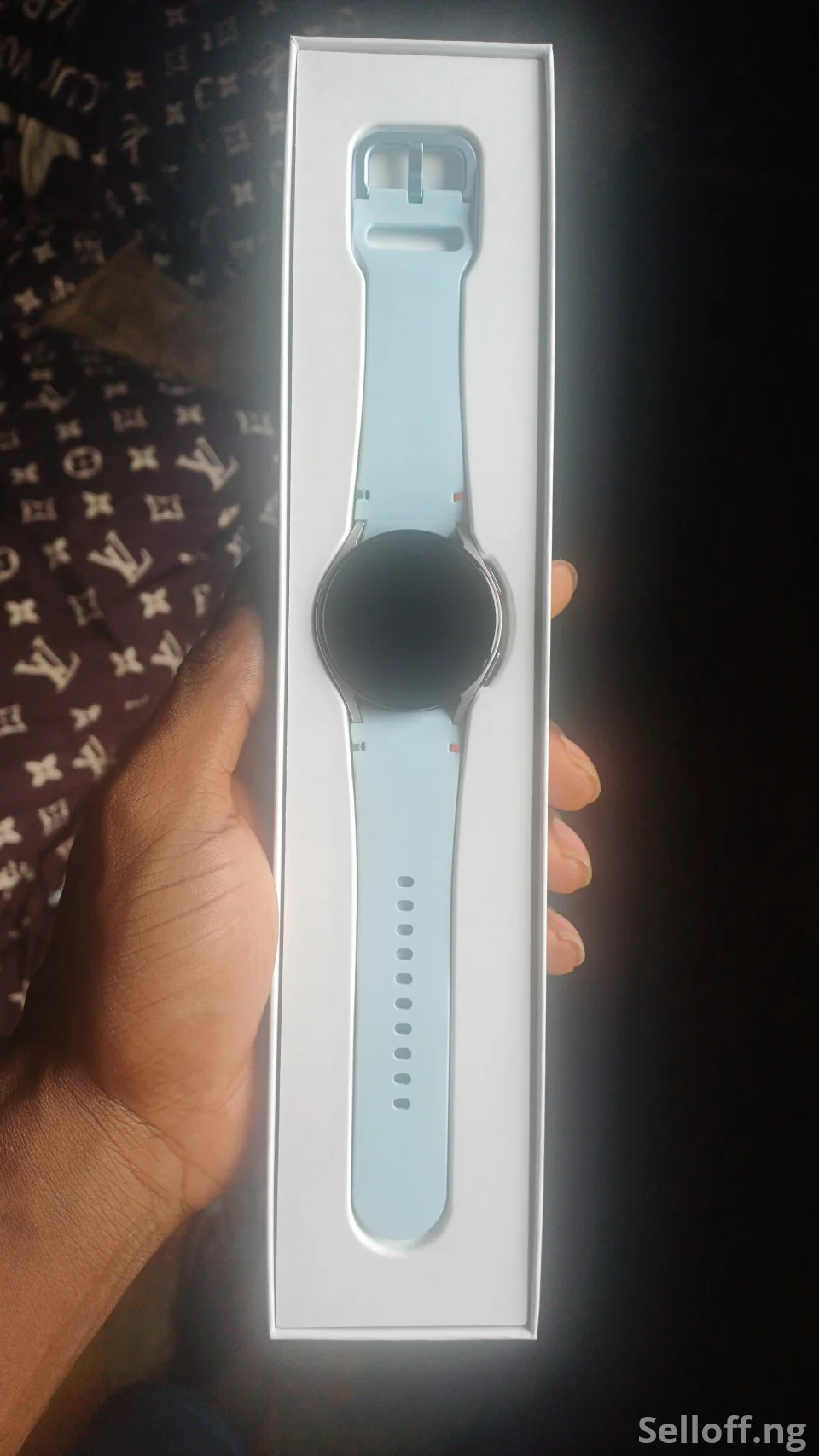Samsung Galaxy Watch FE 40mm With Extra Chain Strap