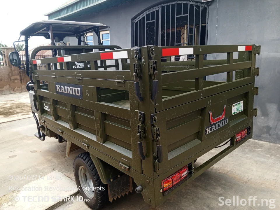 Kainiu Heavy-Duty Tipping Cargo Tricycle (350cc, 5-Tyres, 4 Tons Capacity)