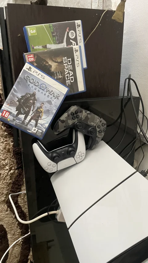 PS5 Console