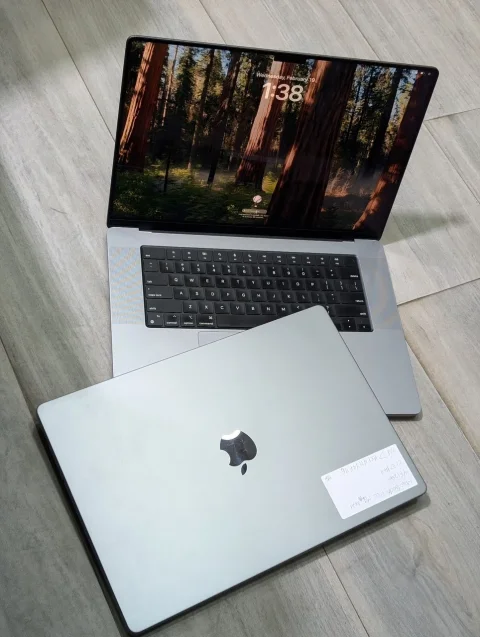 MACBOOK PRO 2021