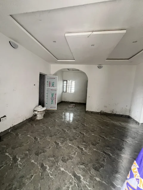 Newly built 2 bedroom flat en-suite at Iyana school iba 7