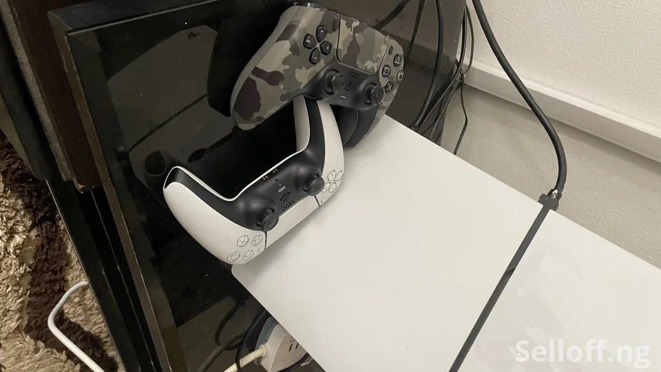 PS5 Console